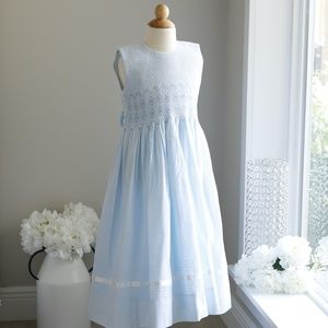 Strasburg Sleeveless Blue Smocked 100% Cotton Dress size 8 Perfect Condition